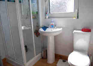 F.F. Shower Room