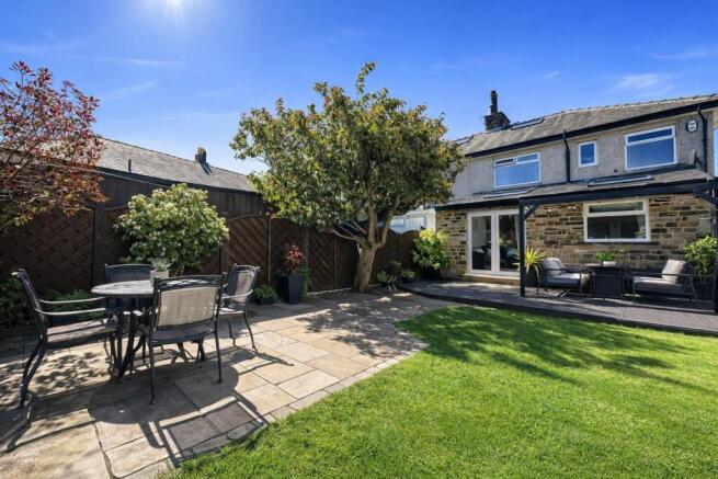 3 bed Semi-Detached for sale Image 4