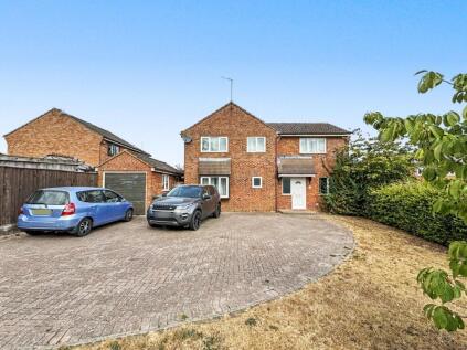 Lowry Way, Stowmarket, IP14