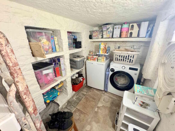 2 bed Cottage for sale Image 12