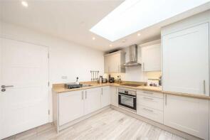 Flat 1, 42a, High Street, Kingston Upon Thames KT1 4DB