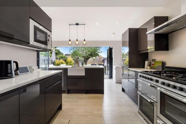 MERLAND RISE (7).jpg