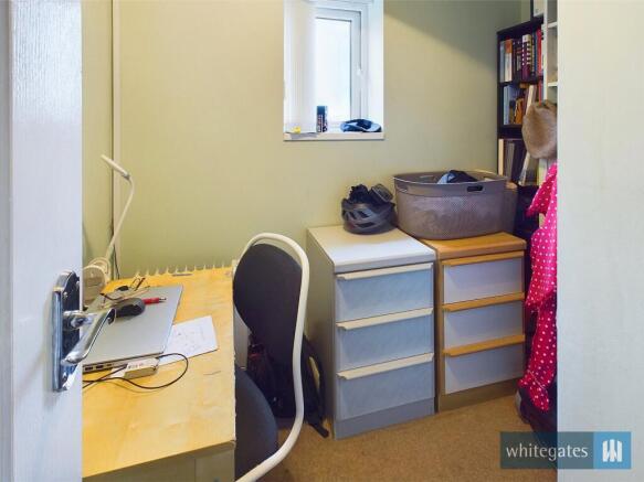 3 bed Semi-Detached to rent Image 8