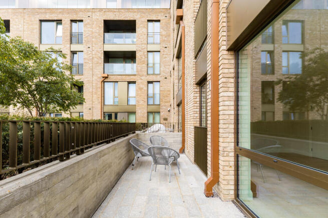 99053_Flat 5 Wrest House 27 Inglis Way (20).jpg