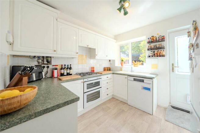 3 bed Semi-Detached for sale Image 4