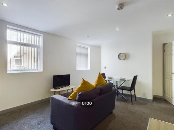 Kitchen & Living area