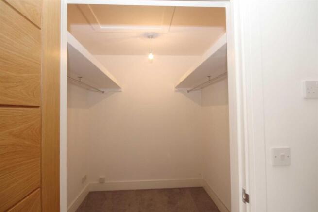 Walk-in Wardrobe