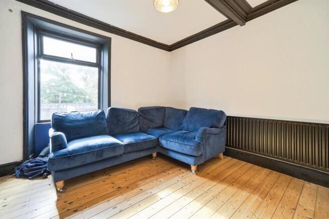 3 bed Terraced for sale Image 7