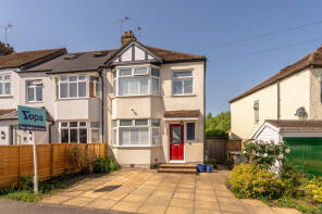 39, Laurel Avenue, Potters Bar EN6 2AB
