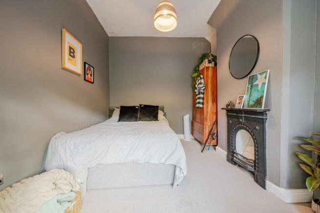 3 bed Terraced for sale Image 12