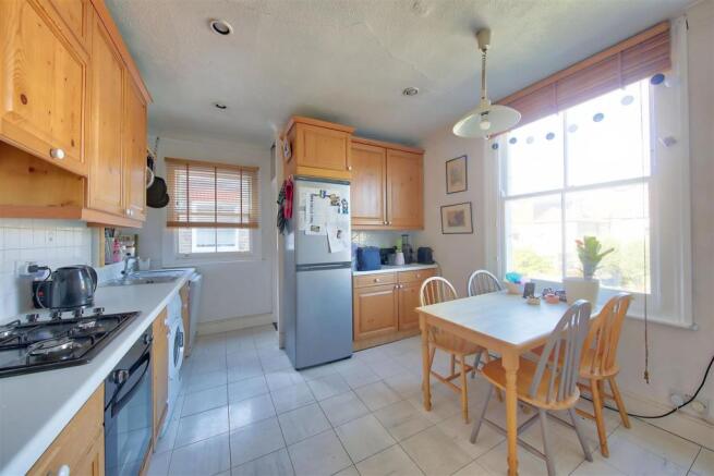 15a_quinton_street_kit1.jpg