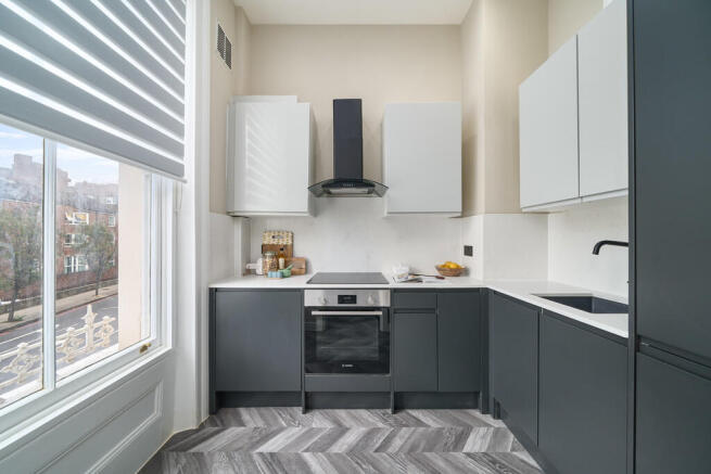 1b Tadema Road, S...