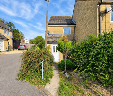 Charter Road, Chippenham