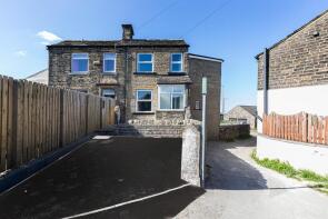 49, New Laithe Hill, Newsome, Huddersfield HD4 6RF