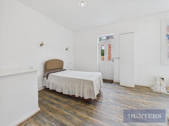 5 bed Terraced for sale Image 7