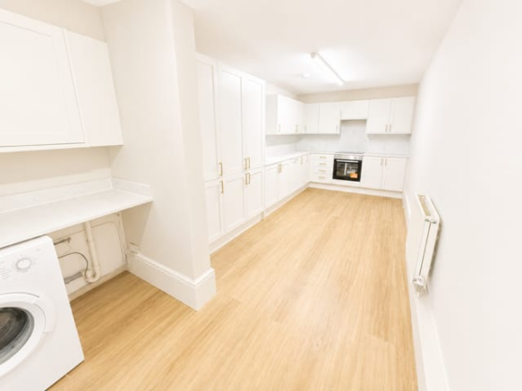 3 bed Terraced for sale Image 11