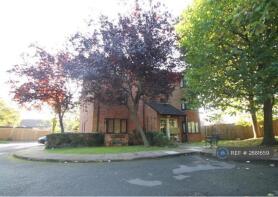 Flat 1, 124 Keswick Court, Stoke Road, Slough SL2 5AN