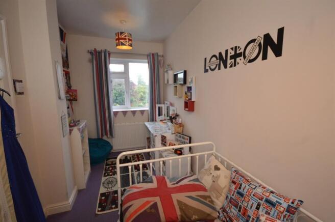 BEDROOM 4