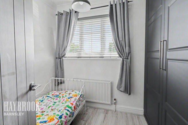3 bed Semi-Detached for sale Image 12