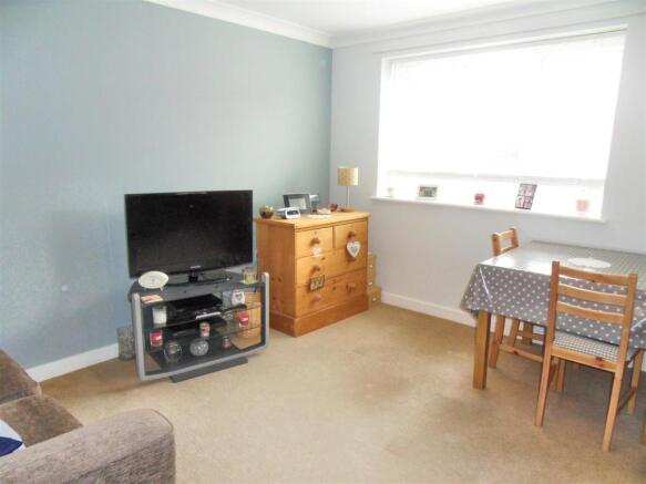 Living Room / Diner