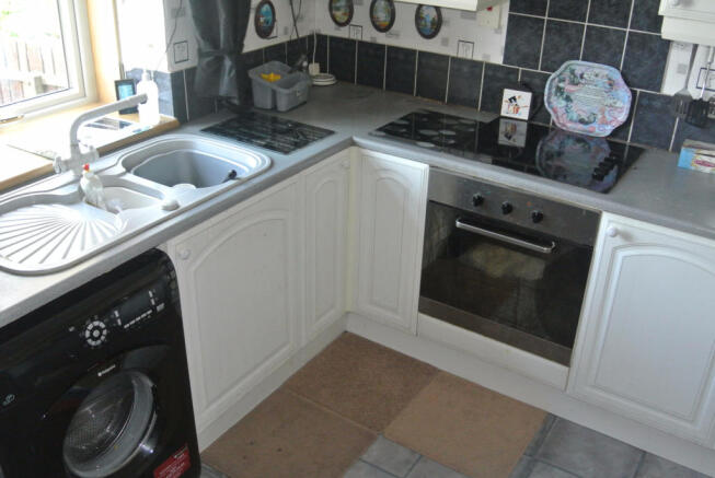 Photo 10