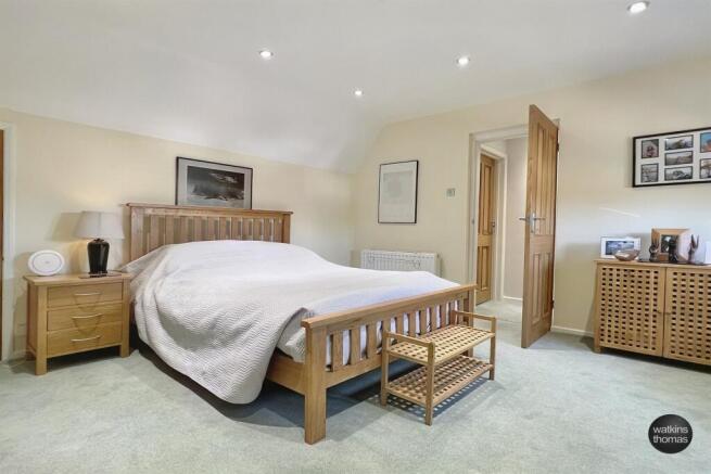bed 4
