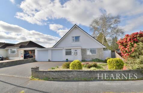 Dorset Avenue, Ferndown, BH22