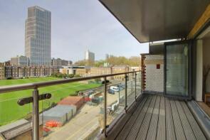 Apartment 3, 16, City Road, London EC1Y 2AA