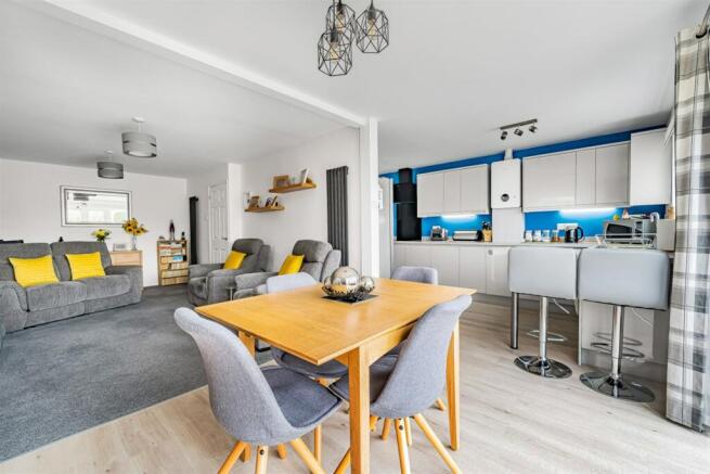 Living/Dining Room