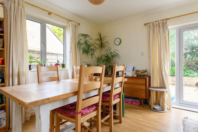 Sitting/Dining Room