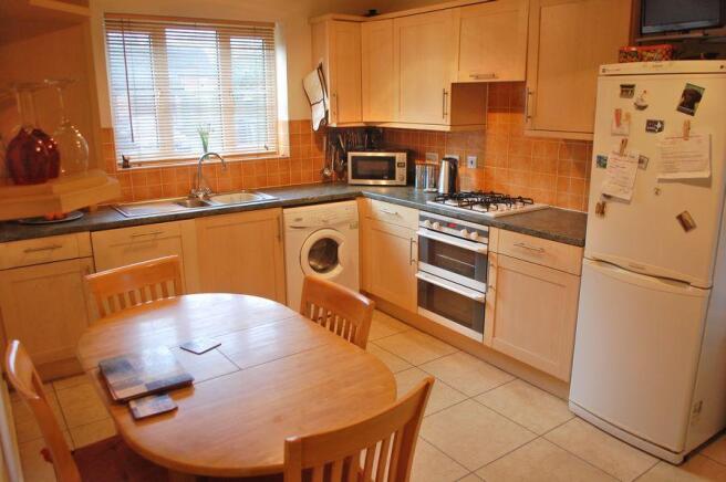 KITCHEN/BREAKFAST ROOM