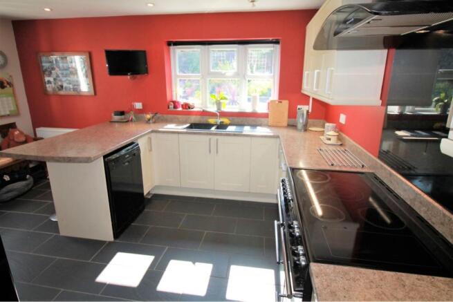 Kitchen/Breakfast