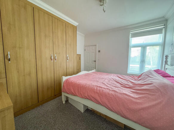 bed 1