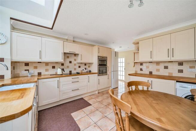 Kitchen/Breakfast Rm