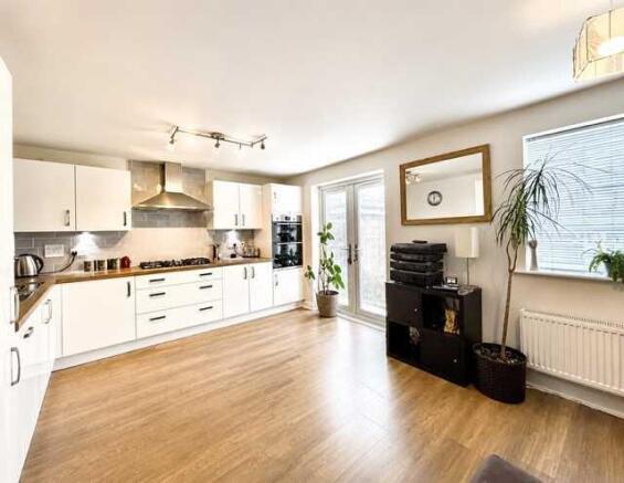 Dining kitchen