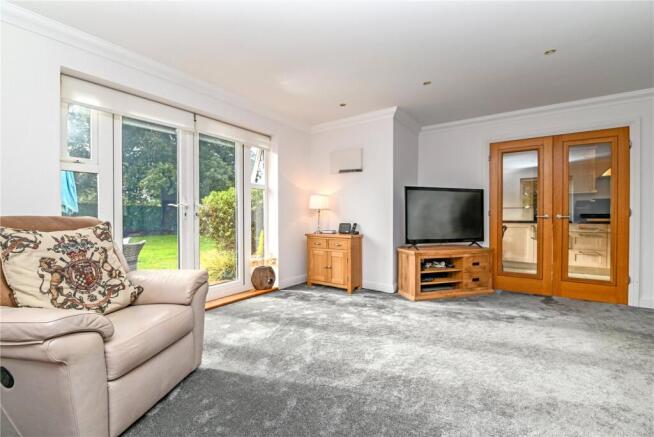 Sitting/Dining Room