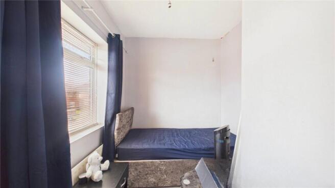 3 bed Terraced for sale Image 6