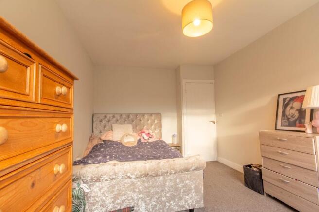 4 bed Semi-Detached for sale Image 9