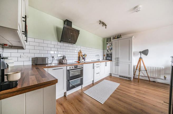 1435675-9-69cd1f6...