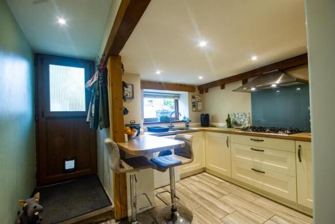 3 bed Terraced for sale Image 7