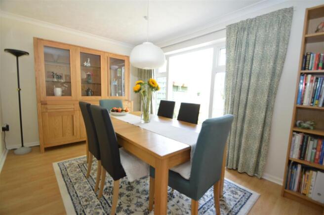 8 SUNDERLAND PLACE, WELLESBOURNE  (DINING ROOM).JP