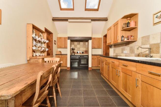 Kitchen/Breakfast Rm