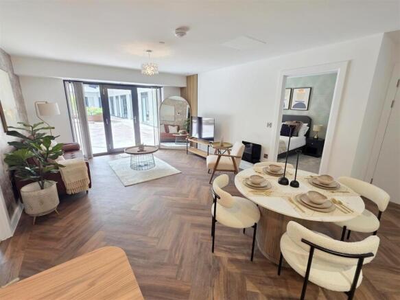 Dining/Lounge