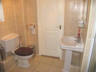 Master En-Suite