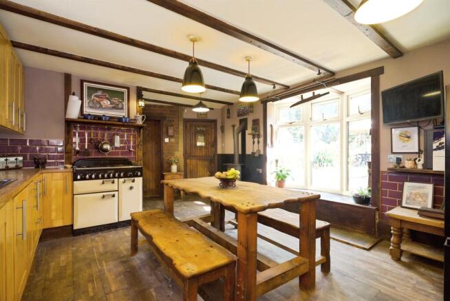 3 bed Detached for sale Image 4