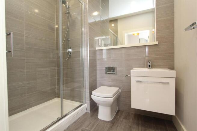 2 bed Flat to rent Image 6