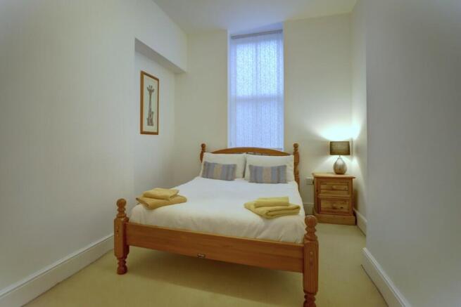 2 bed Flat for sale Image 9