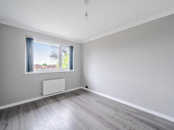 4 bed Semi-Detached for sale Image 9