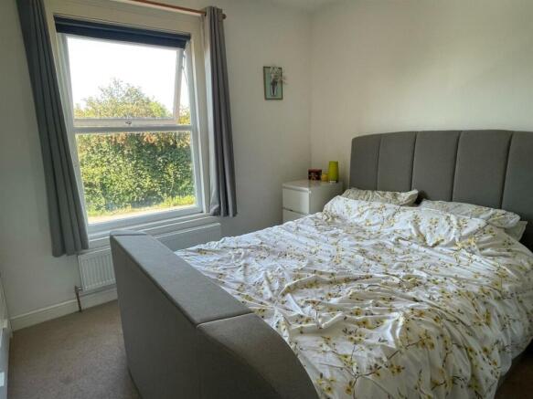 bedroom.jpg