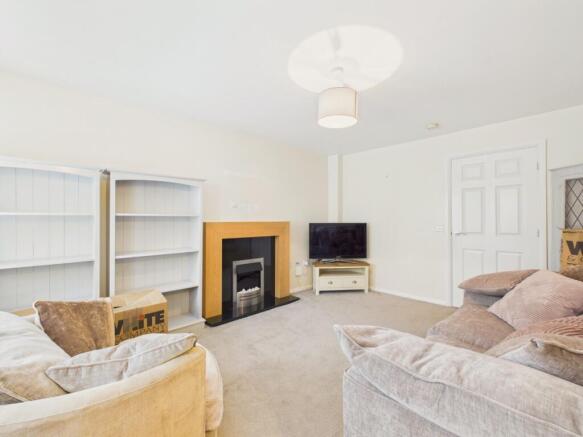 3 bed Semi-Detached for sale Image 5